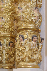 Arte sacro indígena, barroco (detalle) en el Templo de San Francisco Acatepec, Puebla, México.