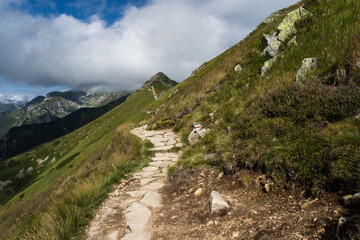 Widoki górskie, z Kasprowego Wierchu na hale Kondratową