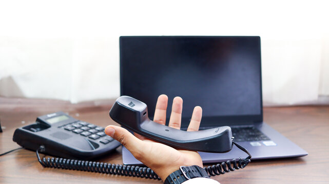 home ofice, trabajo remoto, extors&oacute;n telef&oacute;nica