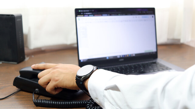 home ofice, trabajo remoto, extors&oacute;n telef&oacute;nica