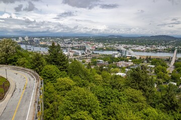 Aerial view of Portland, Oregon with bridges and skyline.