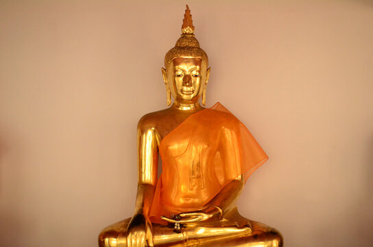 Buddha statue in Wat Pho temple, Bangok, Thailand,