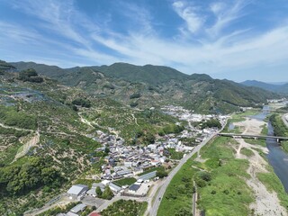 和歌山県の綺麗な蜜柑の丘をドローン空撮