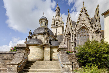 Enclos paroissial de Pleyben dans le département du Finistère - Bretagne