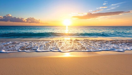 夕陽が波に反射する南国のビーチの風景写真
