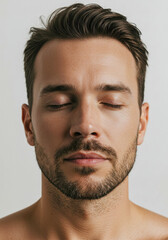 Obraz premium Man with Eyes Closed in Meditation Calm Portrait Natural Beauty Peace