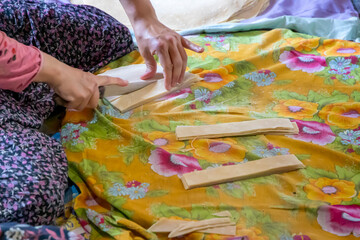 hands of the artist