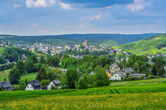 Blick auf Schneeberg im Erzgebirge