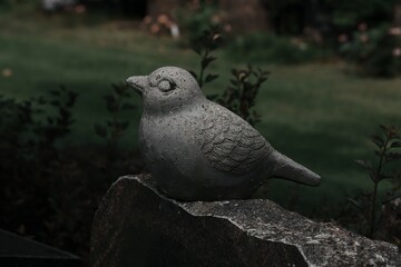 Statue of pigeon in the park