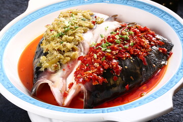 Chinese cuisine, Cantonese cuisine, two-color fish head