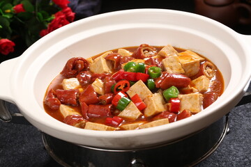 Chinese cuisine, Cantonese cuisine, spicy and fat sausage pot