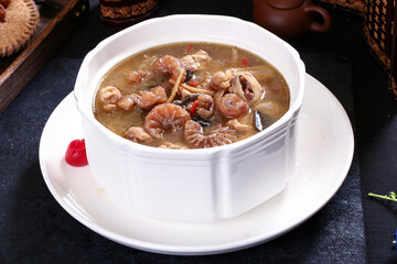 Chinese cuisine, Cantonese cuisine, ancient method stewed bullwhip soup