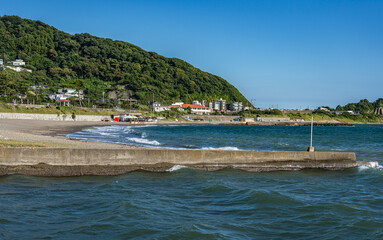 神奈川県葉山町の海岸風景