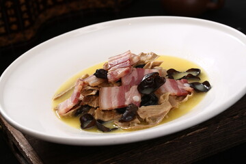 Chinese cuisine, Cantonese cuisine, salted meat and dried bamboo shoots