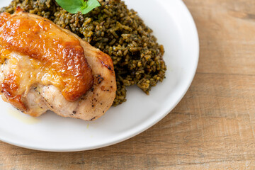 pesto fried rice with grilled chicken