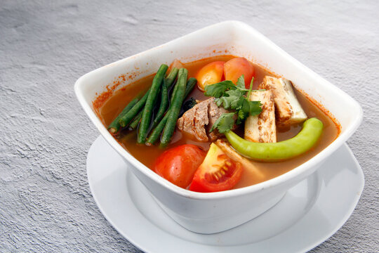 Freshly cooked Filipino food called Pork Sinigang