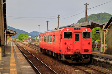 Fototapeta premium 播但線生野駅キハ４７