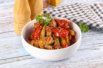 Pork with oyster sauce and vegetables