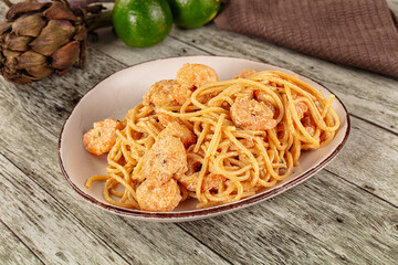 Pasta spaghetti with prawn and cream