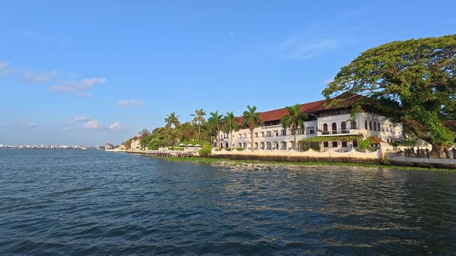 Marine Drive Kochi, promenade in Kochi, kochi port, Ernakulam kerala, Vasco da Gama Square, cochin port, passenger boat kochi, kerala tourism, kerala tourism spots, Laccadive Sea, Arabian Sea. ships.
