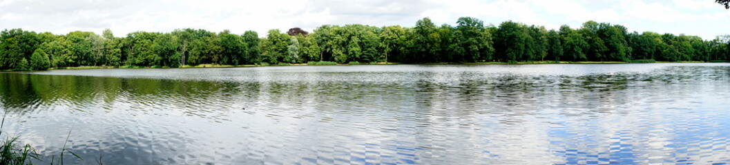 Blick auf den Salzteich im Schlosspark Altdöbern