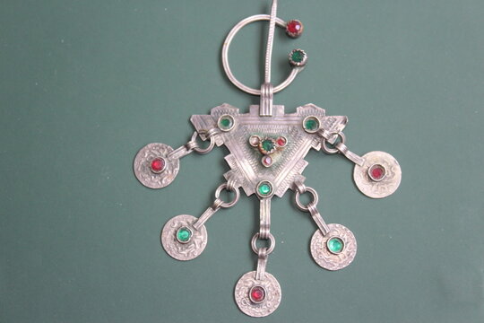 Antique brooch, amazigh symbol, moroccan jewelry 