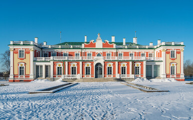 Kadriorg palace in snow