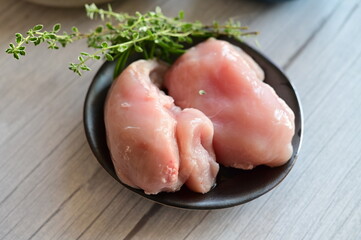 raw chicken wings