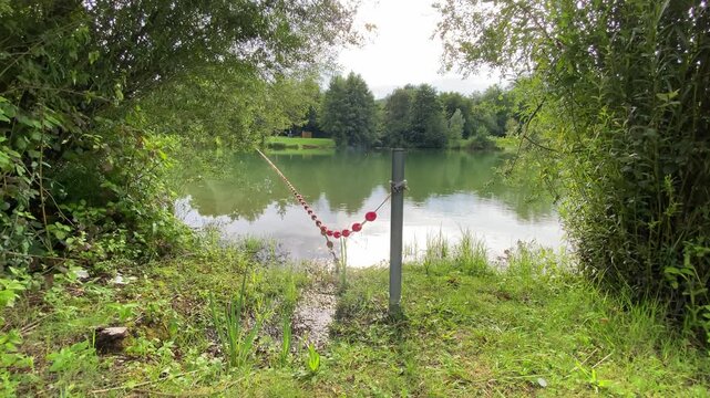 Absperrung See Fluss Sicherheit Wasserwacht Badegebiet Abgesperrter Schwimmbereich Absperrseil Badebereich