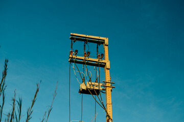 operation of a medium and low voltage transformer with poles, wires, casing, muffles among others...