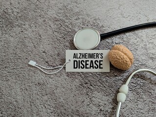 Alzheimer&rsquo;s disease awareness concept with stethoscope and brain model on textured background, symbolizing memory loss, dementia, and medical healthcare diagnosis.