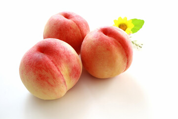 フレッシュな桃
