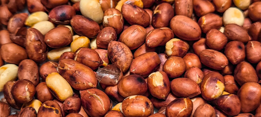 Roasted peanuts with heat.  Add flavor to food.