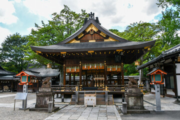 Obraz premium 京都 護王神社 拝殿