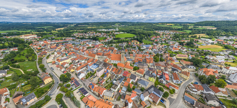 Auerbach im Kreis Amberg-Sulzbach in der Oberpfalz aus der Vogelperspektive