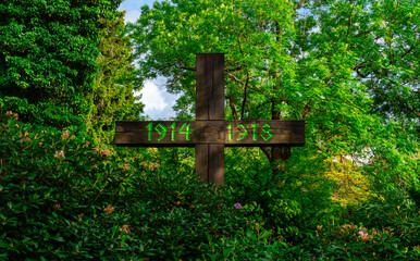 Holzkreuz Mahnmal Erster Weltkrieg