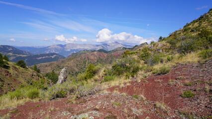 Paysage en rouge &agrave; Barrot E