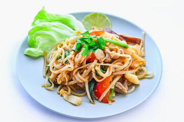タイ料理　パッタイ