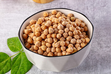 Raw dry chickpea in the bowl