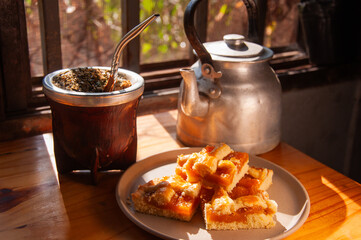 mate argentino. desayuno tradicional con yerba mate.