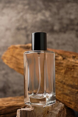 Perfume bottle mockup with wooden background