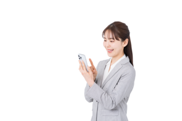 スマホを見るビジネスウーマン