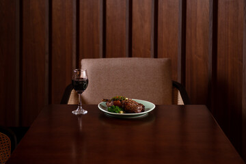 Grilled steak with vegetables