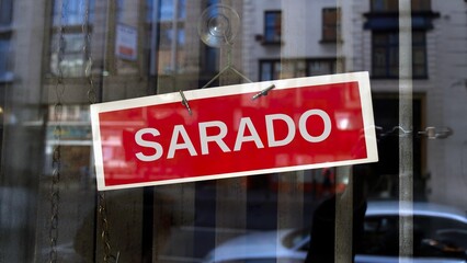closed sign in Filipino