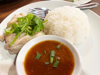 美味しそうなカオマンガイ・タイ料理・鶏肉