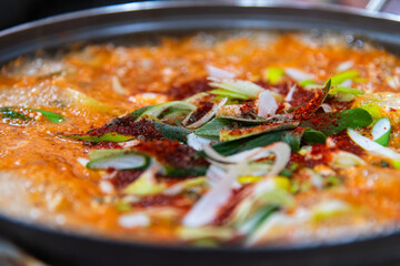 boiling cold water skate roe stew