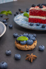Perfect combination: blueberries with dark chocolate and a natural berry juice with no added sugar