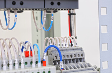 Connecting the electrical module using copper electrical insulated wires. 