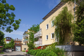 Modernes Wohngebäude, Rosenheim, Oberbayern, Bayern, Deutschland