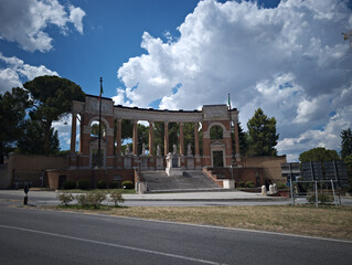 Monumento alla vittoria e ai caduti a Macerata nelle Marche in Italia